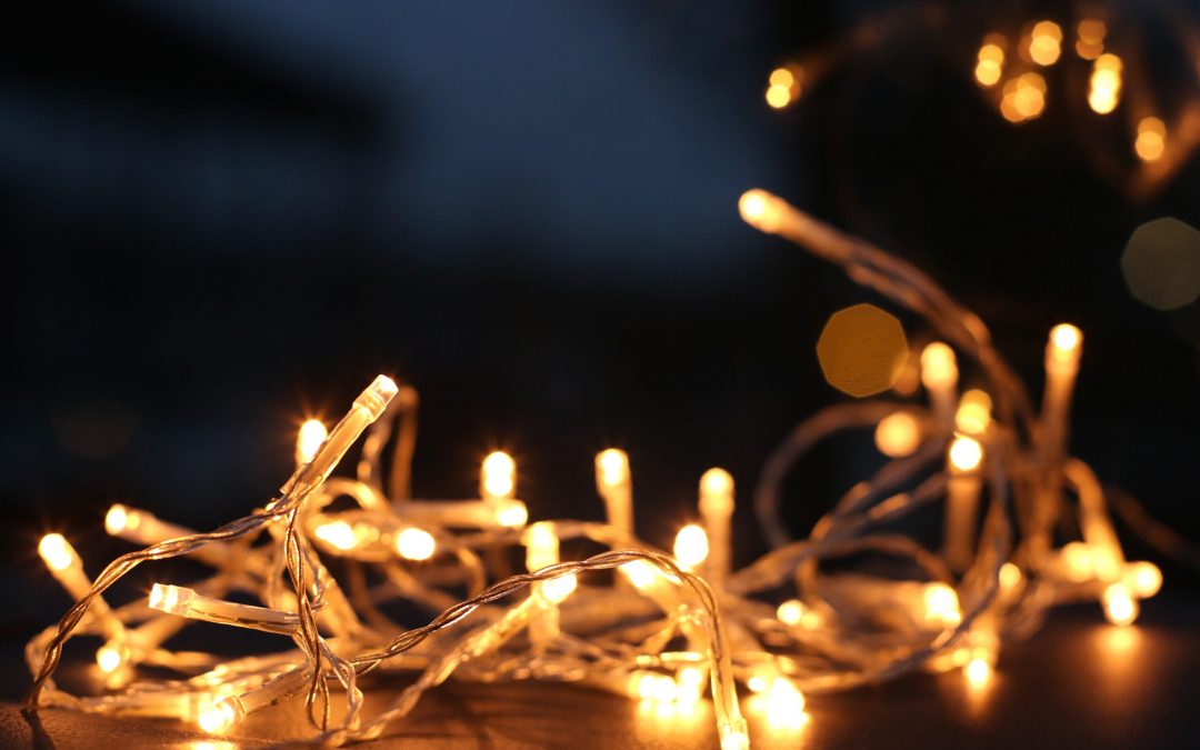 Luces navideñas y cómo tener una conexión eléctrica segura